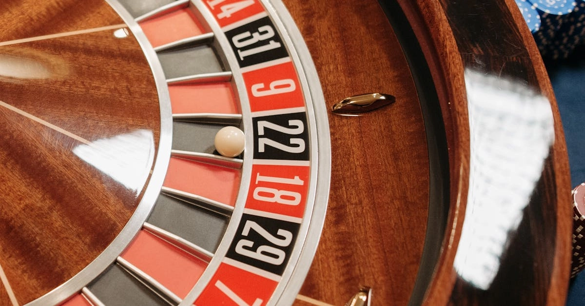 Элегантное колесо рулетки в казино с воспоминаниями прошлого